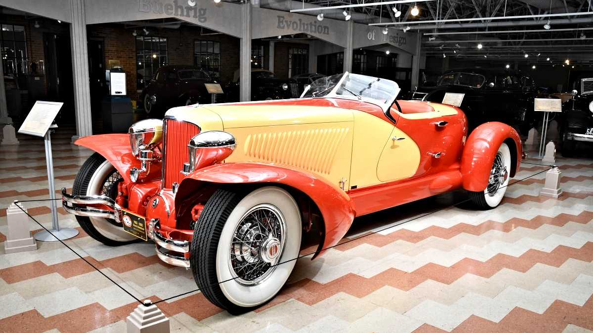 Click to Enlarge-Esc to Close myimgs/ArtDecoCars1910-36/1930 Cord-L29-Speedster.jpg